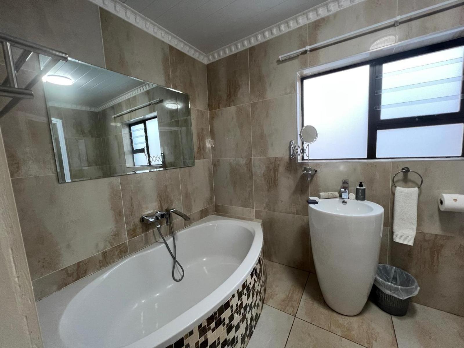Kalashe Bed & Breakfast East London Room photo